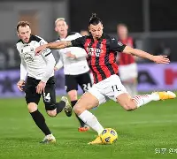 意甲费神大战，AC米兰锋无力助攻国米登顶的简单介绍