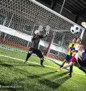 防守稳固，球队成功守住比赛优势(球队防守效率高好还是低好)